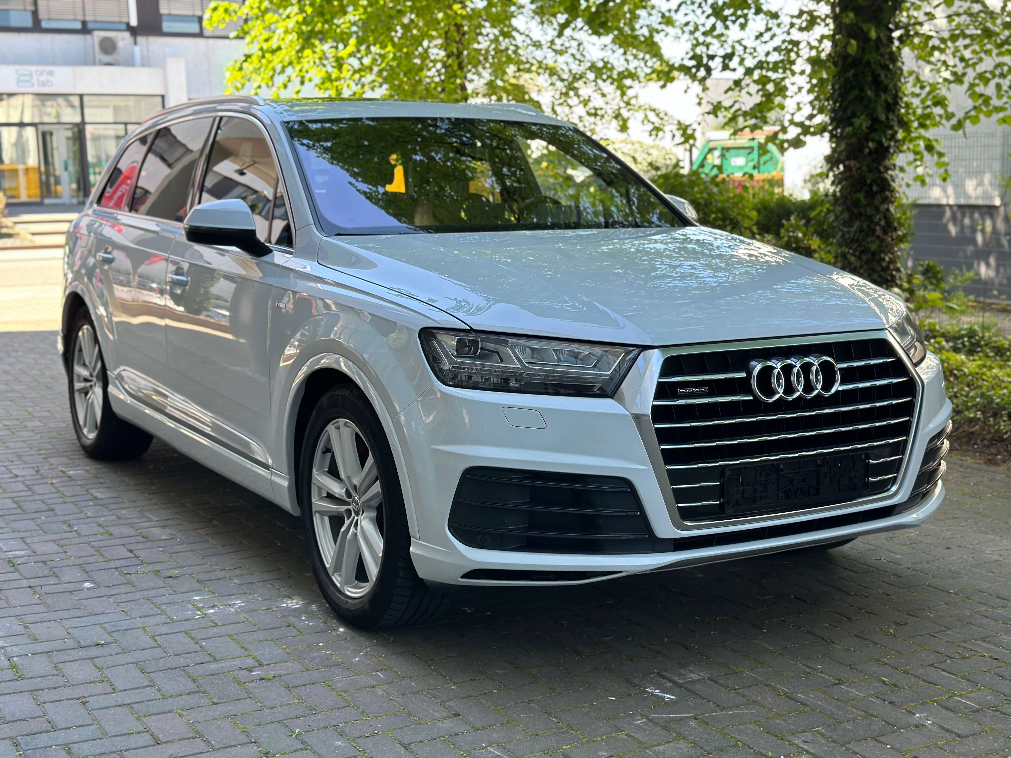 Second hand Audi Q7 