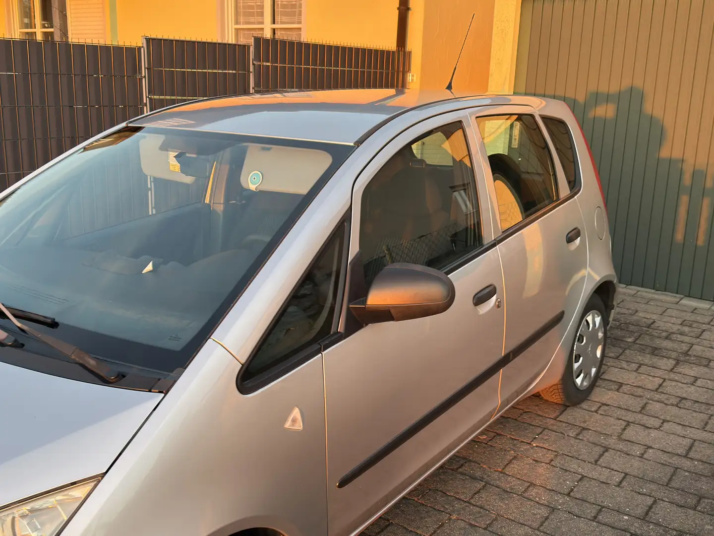 Mitsubishi Colt Mitsubishi Colt 1.1 Tüv ohne Mängel - 2