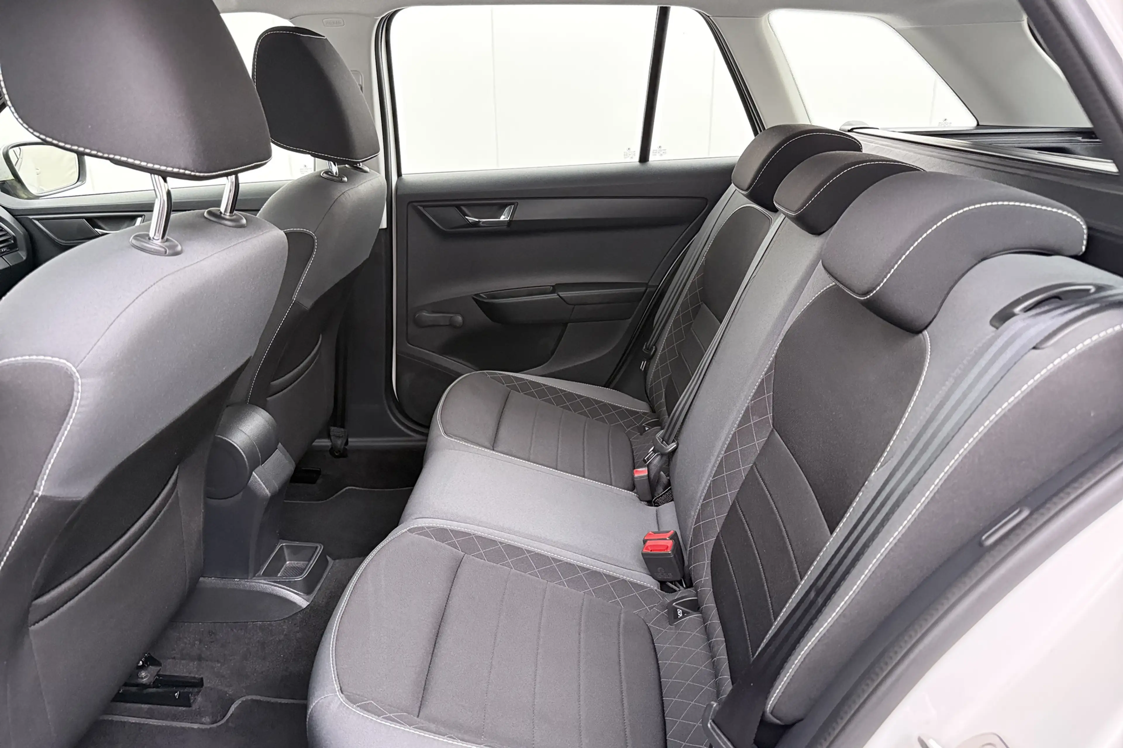 Skoda Fabia Combi 1.0 TSI Aut. Business Carplay Park.Sens Crui — photo 12
