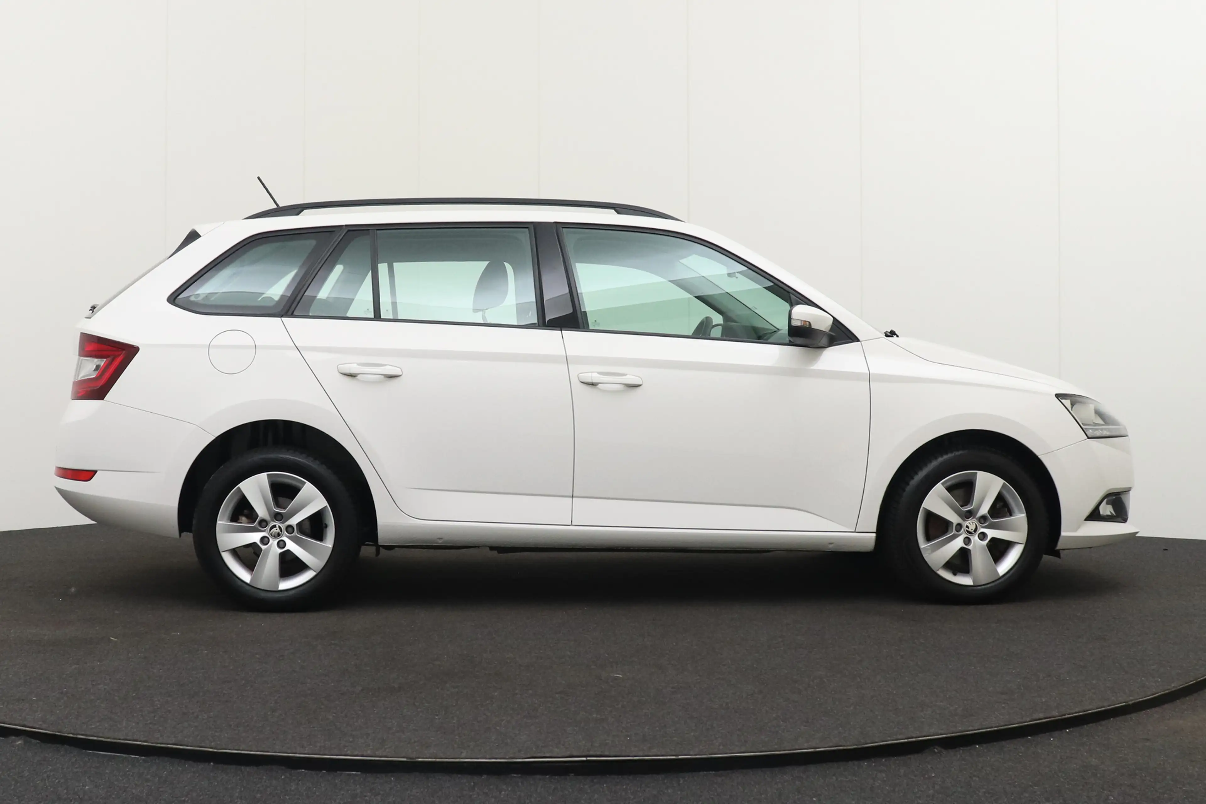 Skoda Fabia Combi 1.0 TSI Aut. Business Carplay Park.Sens Crui — photo 6