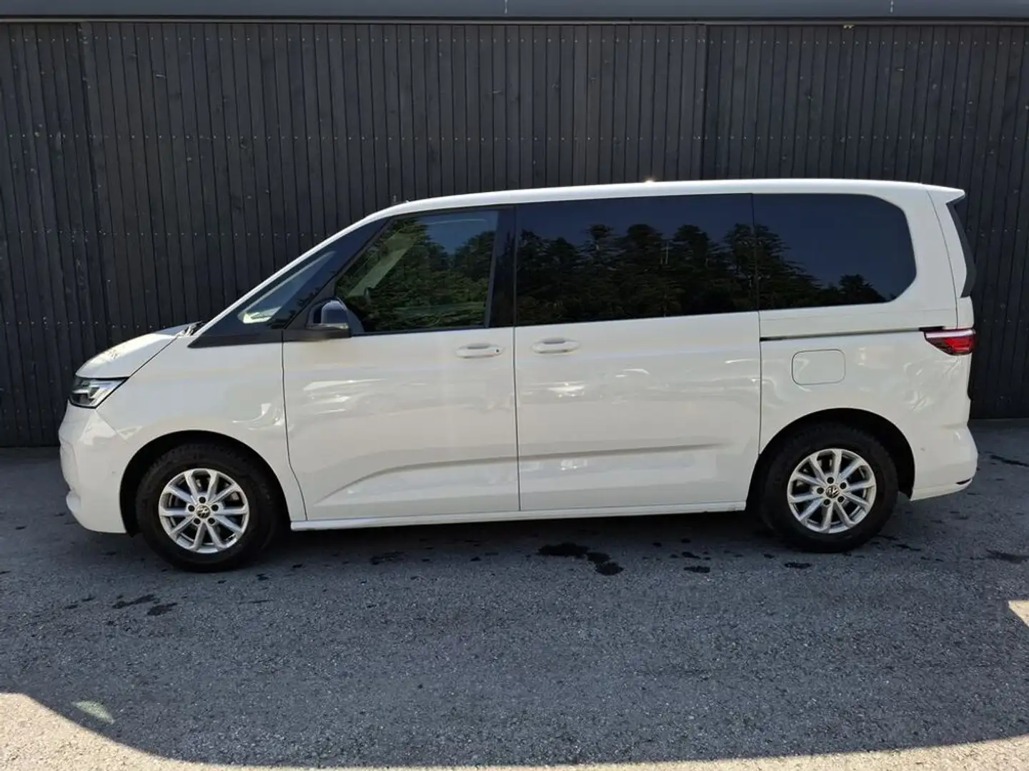 Volkswagen T6 Multivan Business TDI Weiß - 2