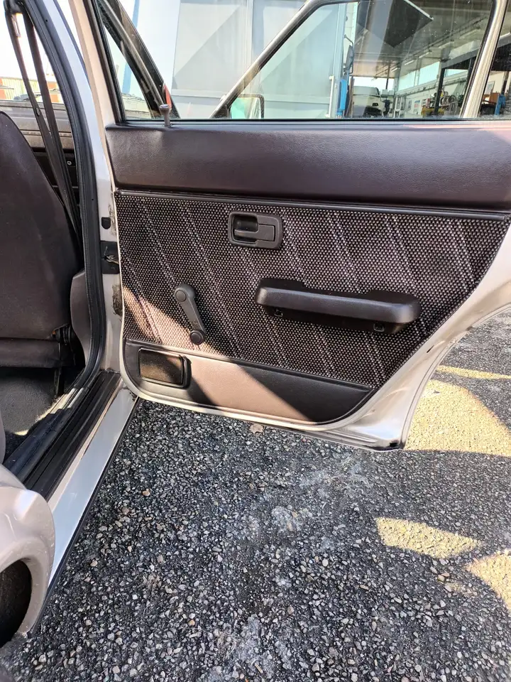 Audi 80 1.3 GL 4p, foto 3