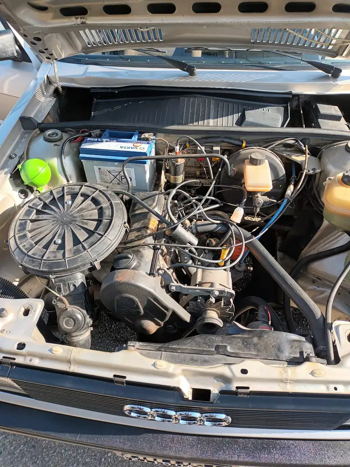 Audi 80 1.3 GL 4p, foto 9