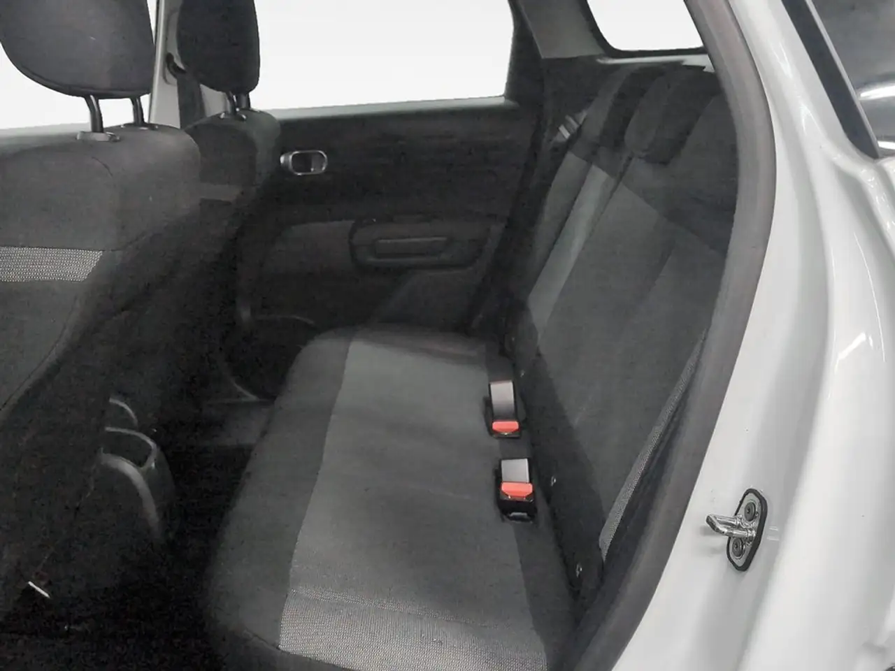 2024 Citroen C3 Aircross Puretech S&S Plus 110, photograph 11
