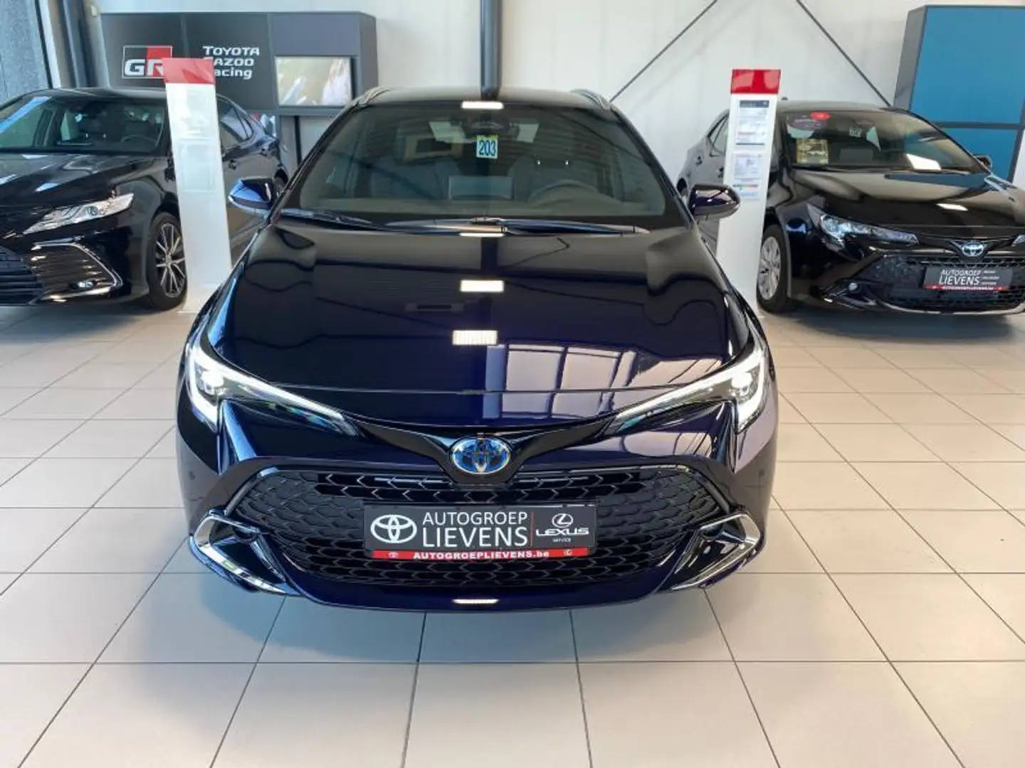Toyota Corolla TS 2.0HYB STYLE + TECH PACK Blauw - 2