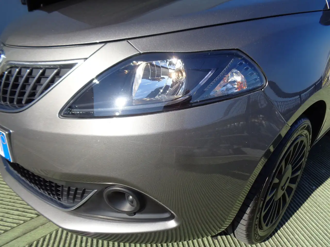 Lancia Ypsilon 2022
