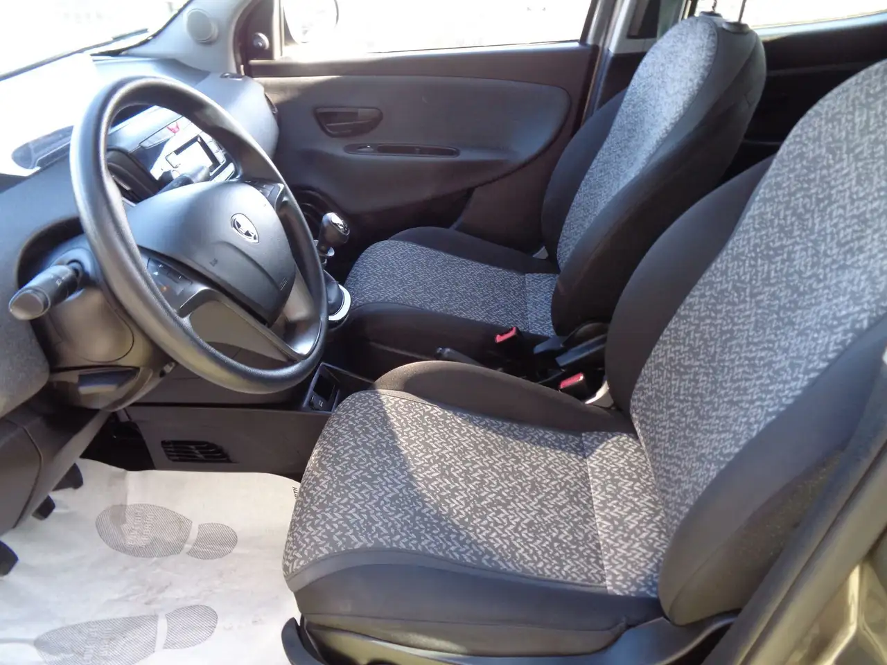 Lancia Ypsilon 2022 — фото 8