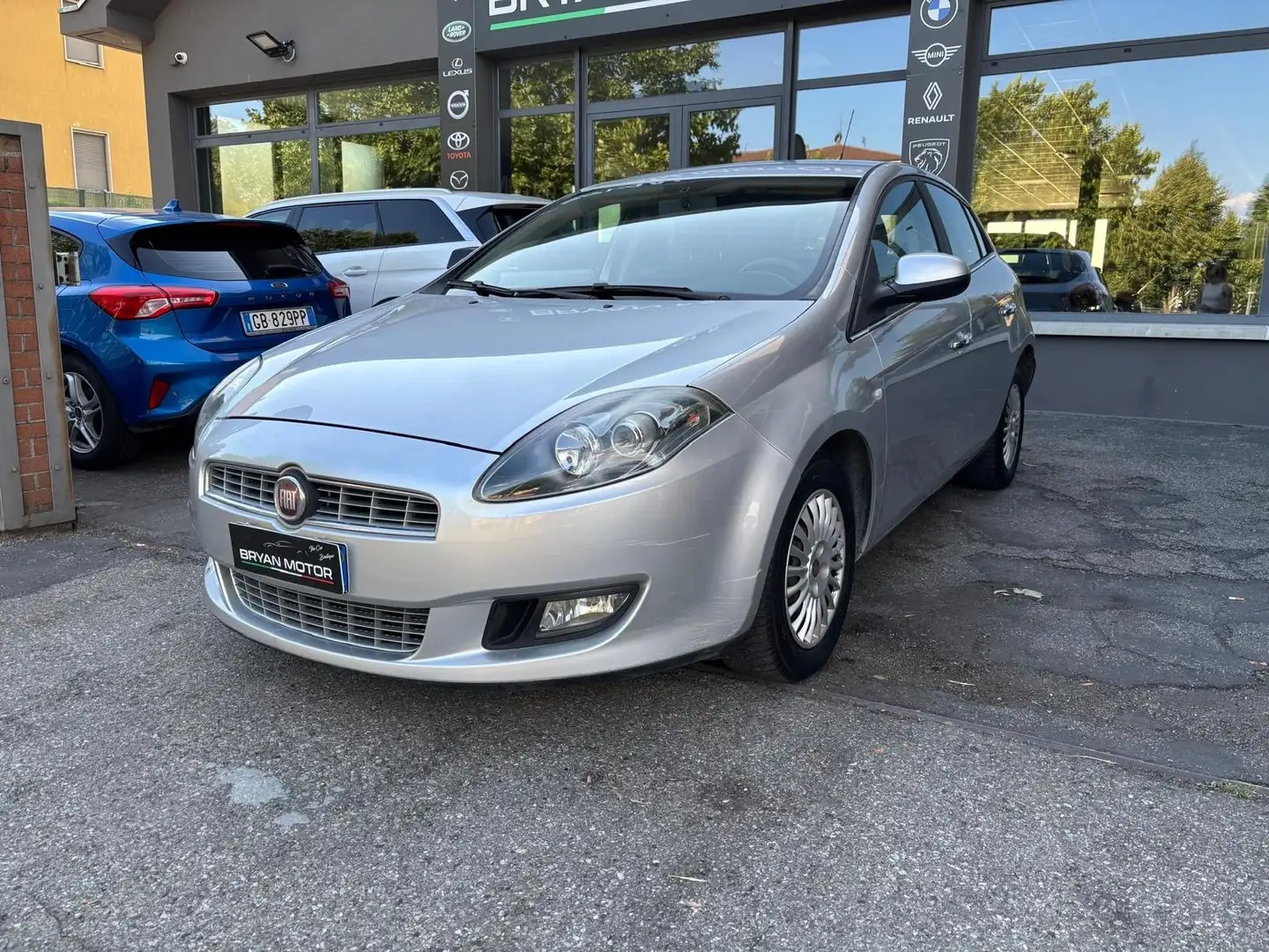 Fiat Bravo 1.6 MJT 120 CV DPF Dualogic Dynamic Сірий - 1