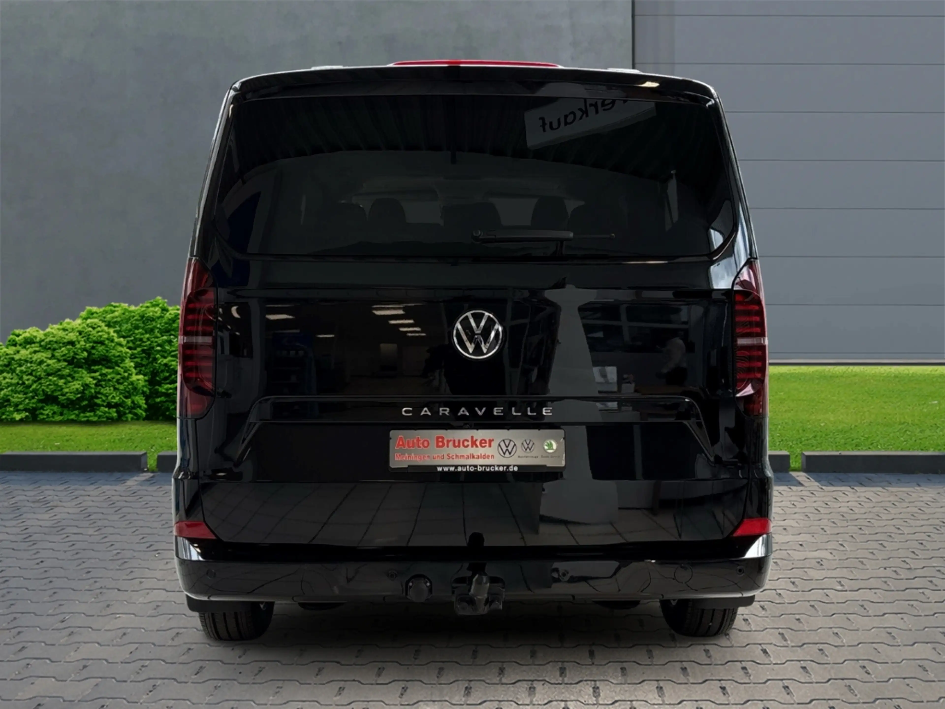 Volkswagen T7 Caravelle 2.0 TDI 125 kW Life LR EU6e — photo 3