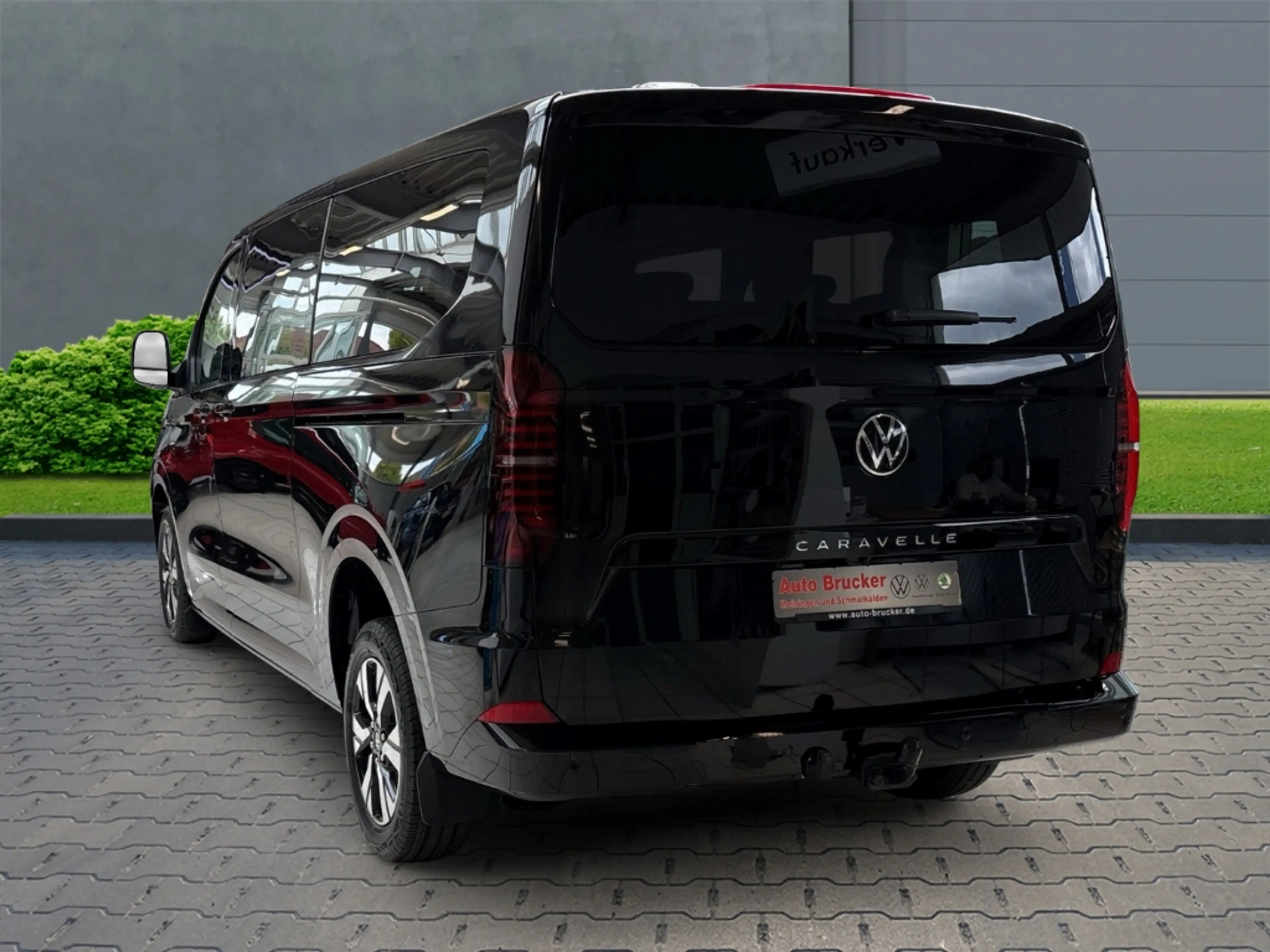 Volkswagen T7 Caravelle 2.0 TDI 125 kW Life LR EU6e — photo 2
