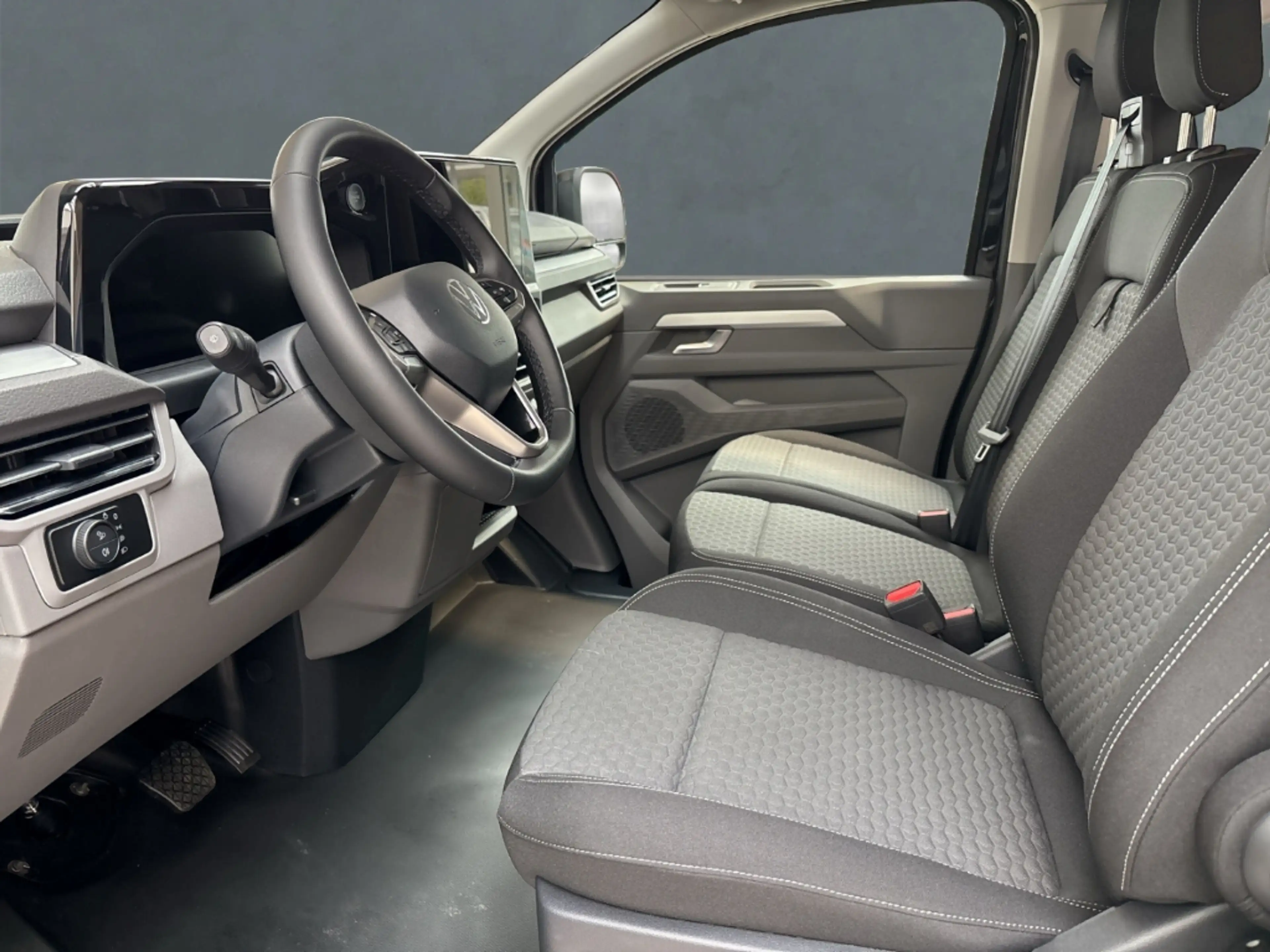 Volkswagen T7 Caravelle 2.0 TDI 125 kW Life LR EU6e — photo 8