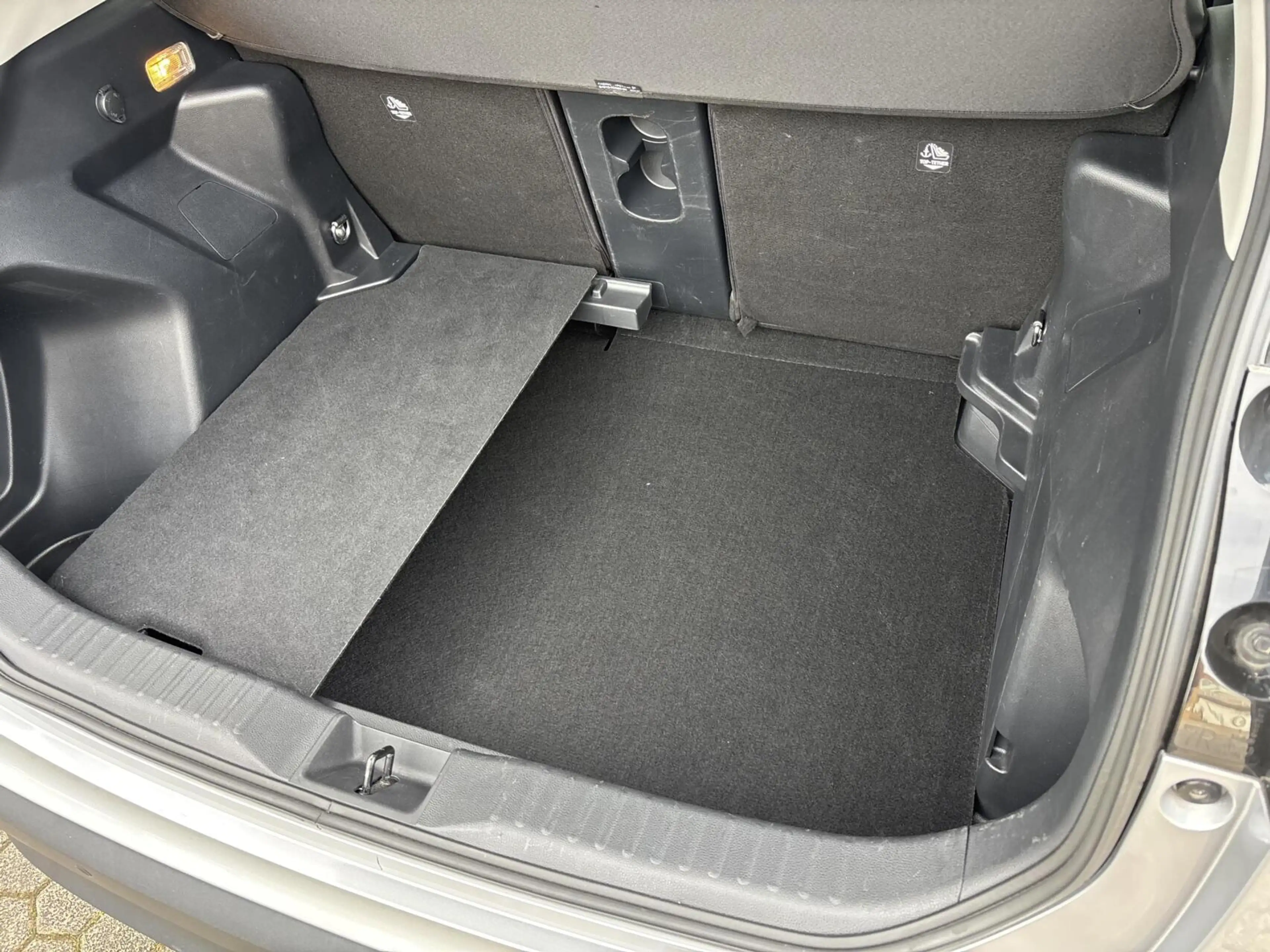 Toyota Yaris Cross 1.5 Hybrid Executive Bi-Tone | Pano | JBL | HUD | — photo 37