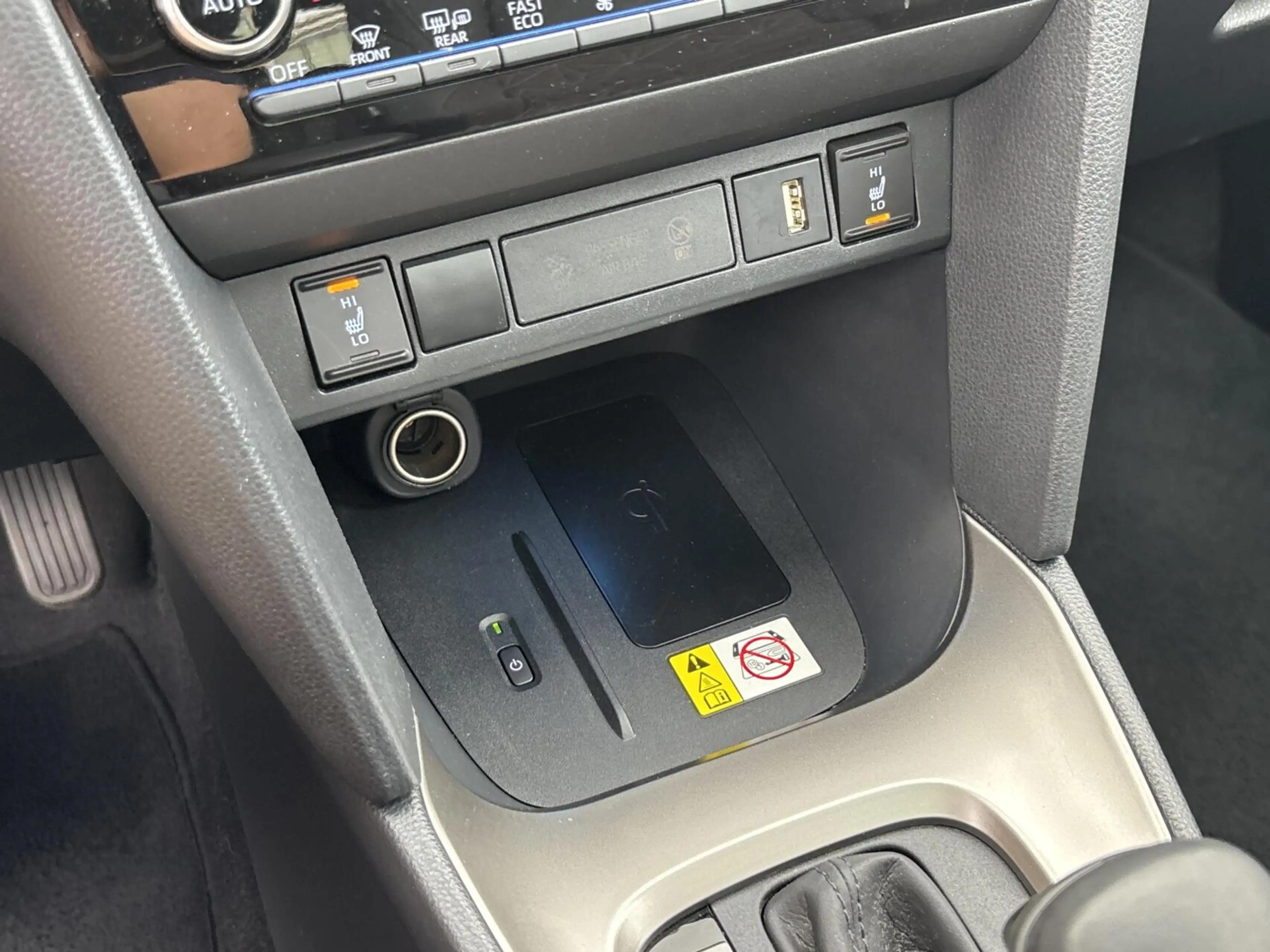 Toyota Yaris Cross 1.5 Hybrid Executive Bi-Tone | Pano | JBL | HUD | — photo 24