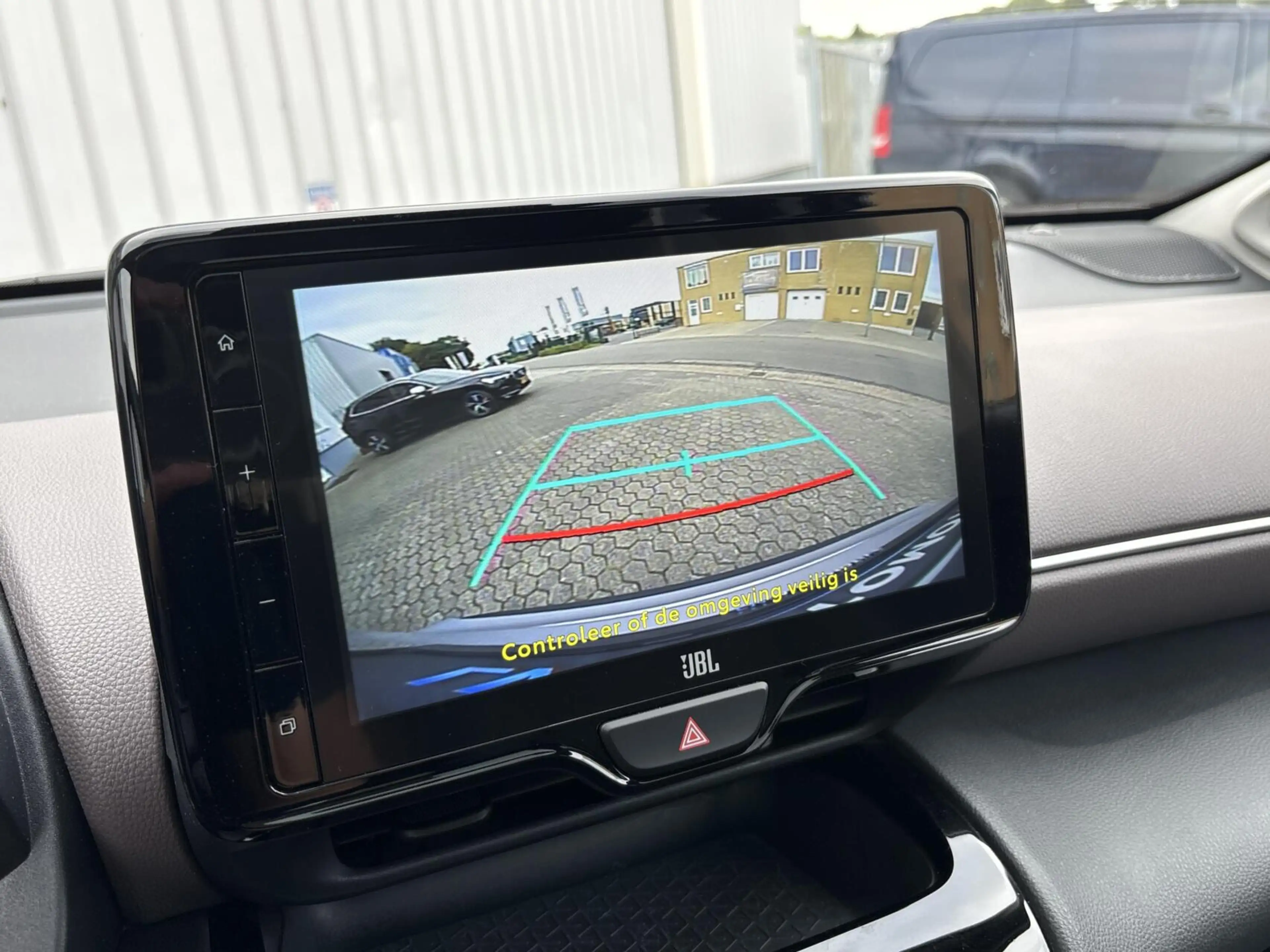 Toyota Yaris Cross 1.5 Hybrid Executive Bi-Tone | Pano | JBL | HUD | — photo 13
