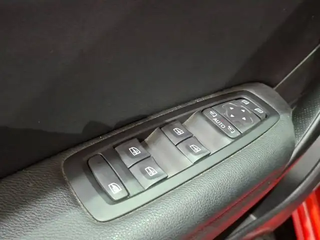 Renault Megane view 12