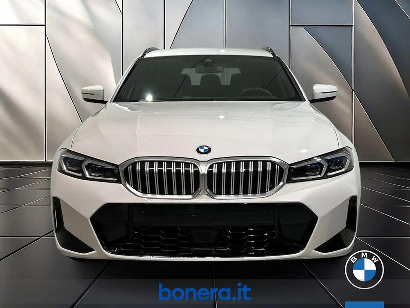 BMW 318 d Touring mhev 48V Msport auto Bianco - 2