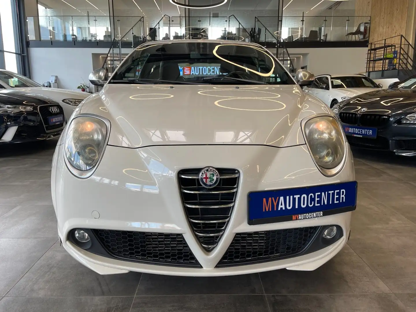Alfa Romeo MiTo Quadrifoglio Verde *ALCANTARA*SZHZ*PDC*SOUS Blanco - 2