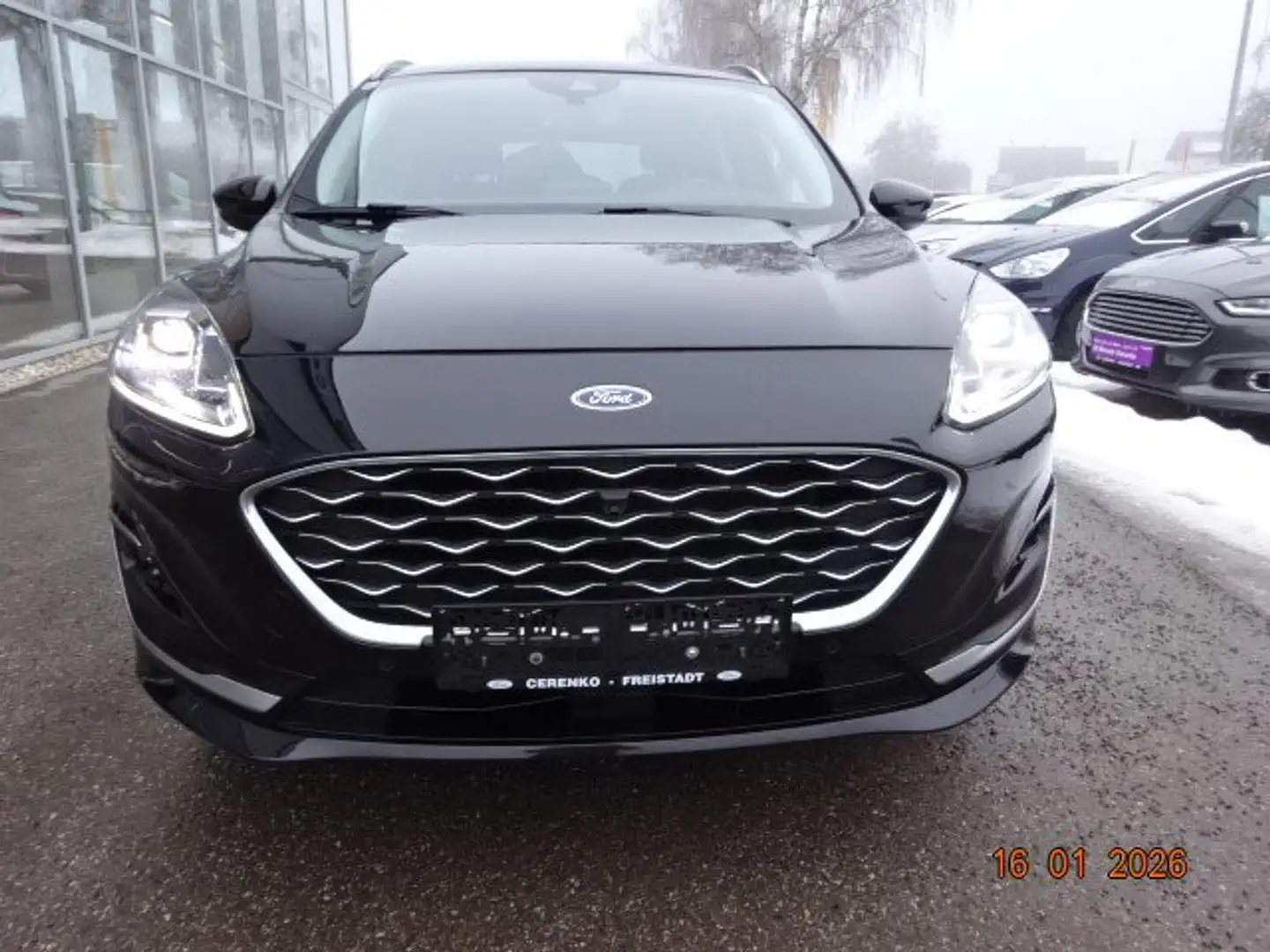Ford Kuga Plug-In Hybrid Vignale Schwarz - 2