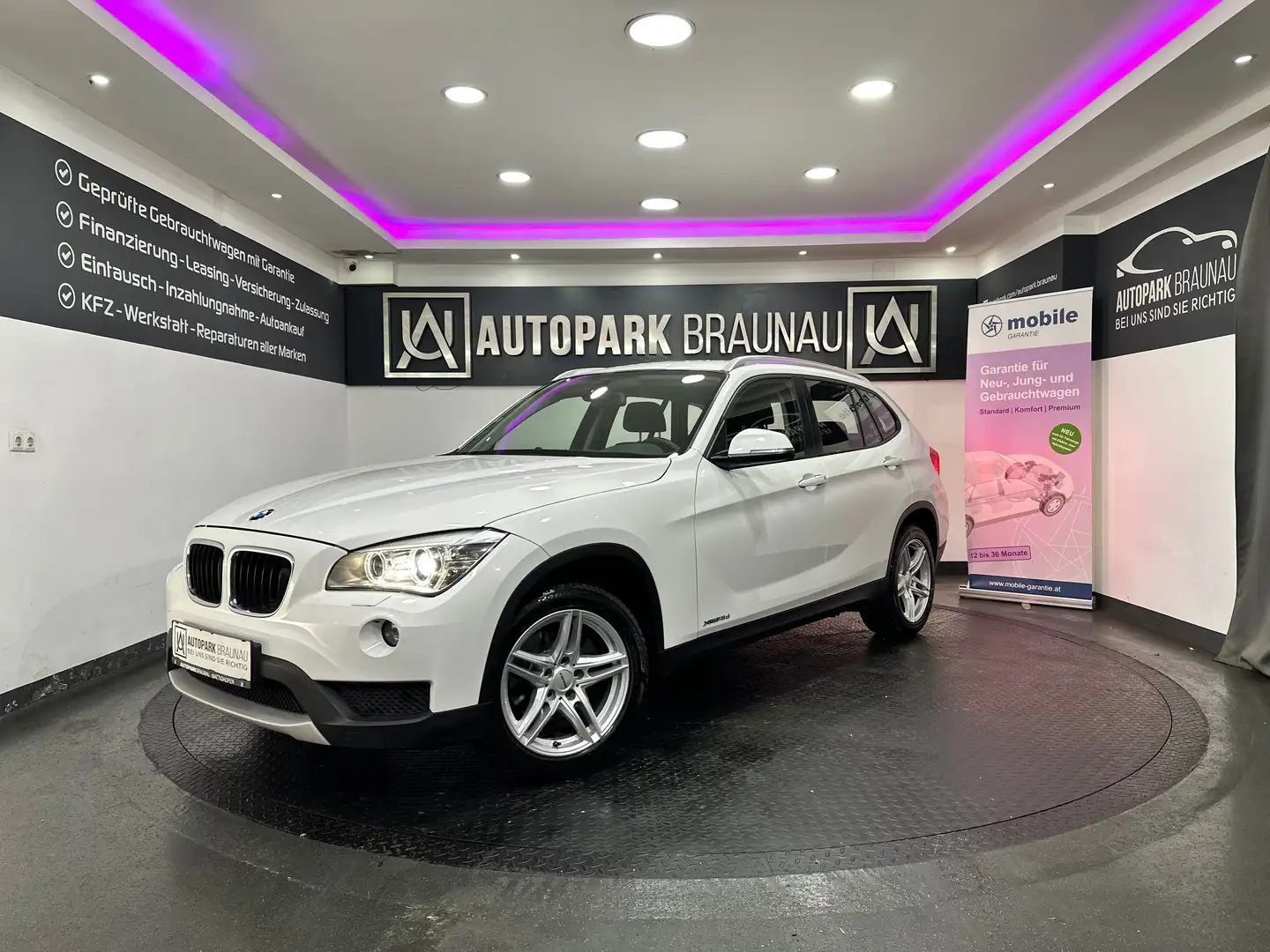 BMW X1 18d xDrive Aut. *WENIG-KM*XENON* Weiß - 1