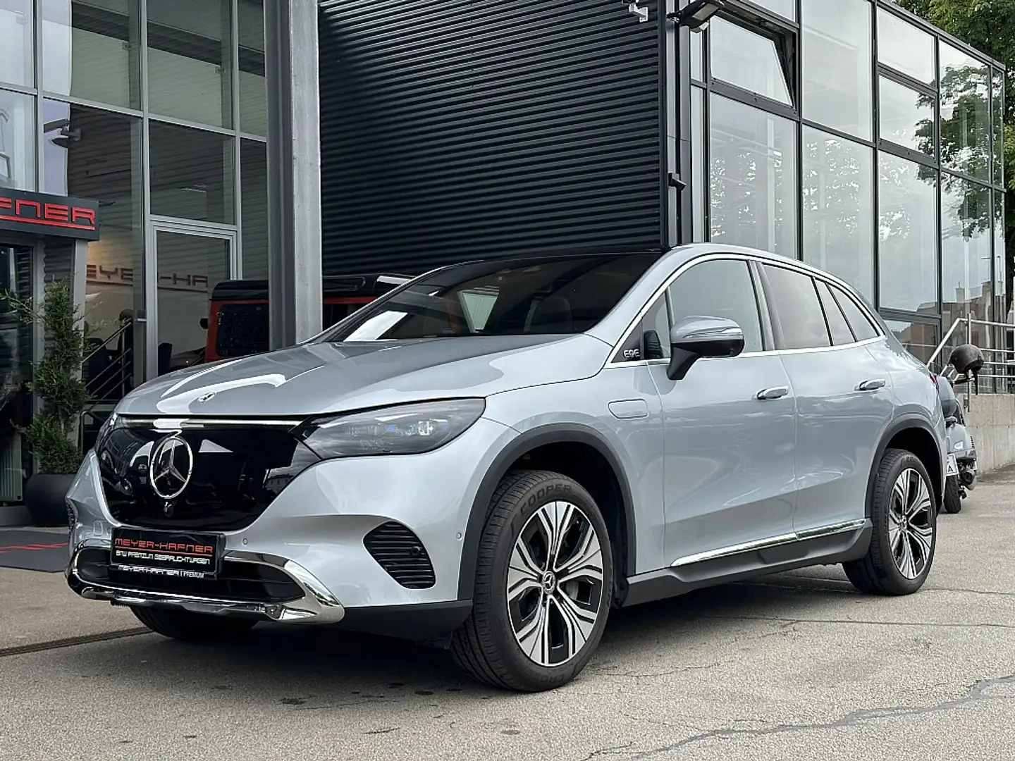 Mercedes-Benz EQE 350 EQE SUV 350+ 90,6kWh Aut. Silber - 2