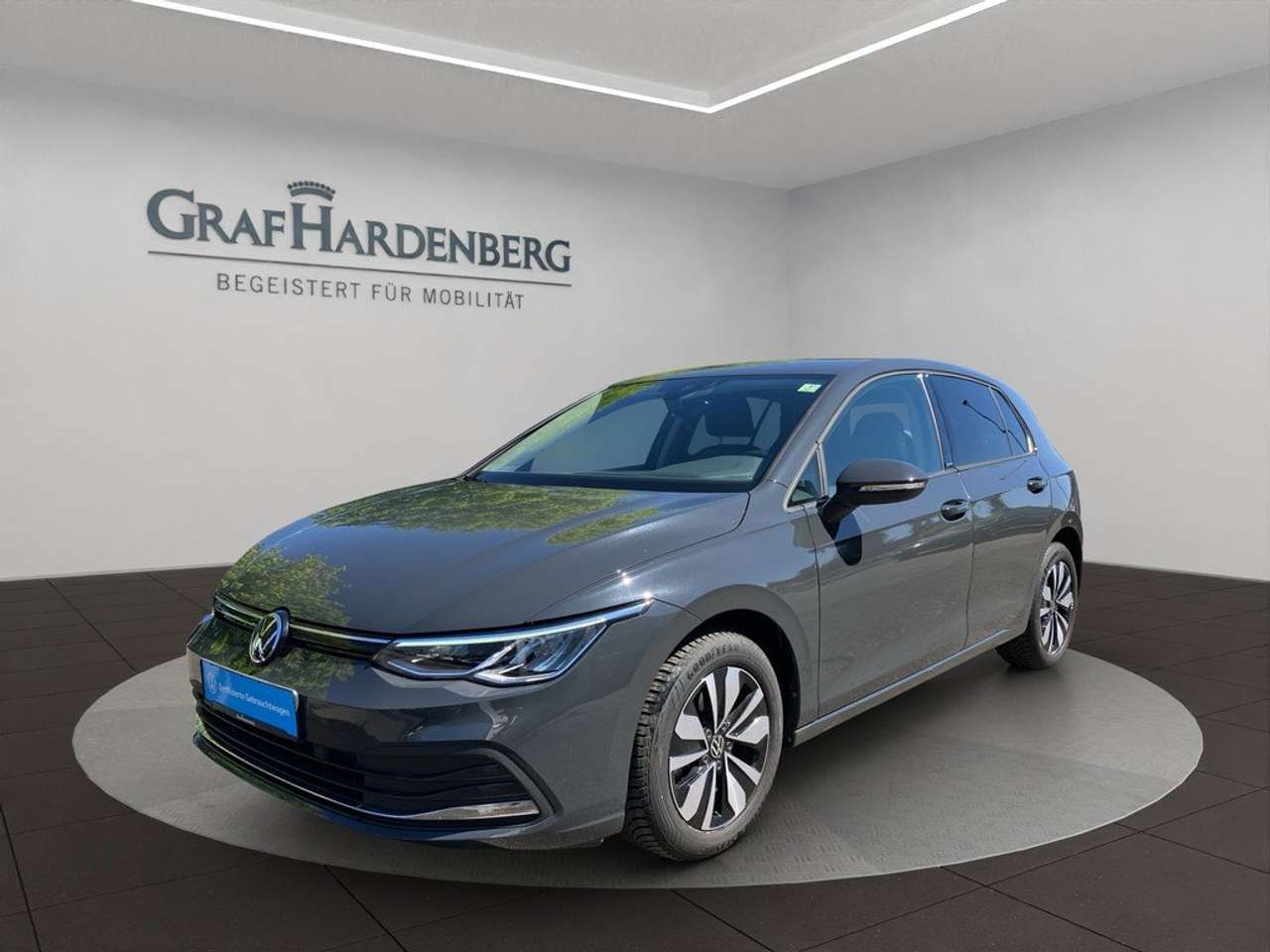 Volkswagen Golf 2024 — VIII 1.0 TSI DSG Life Einparkhilfe vo+hi