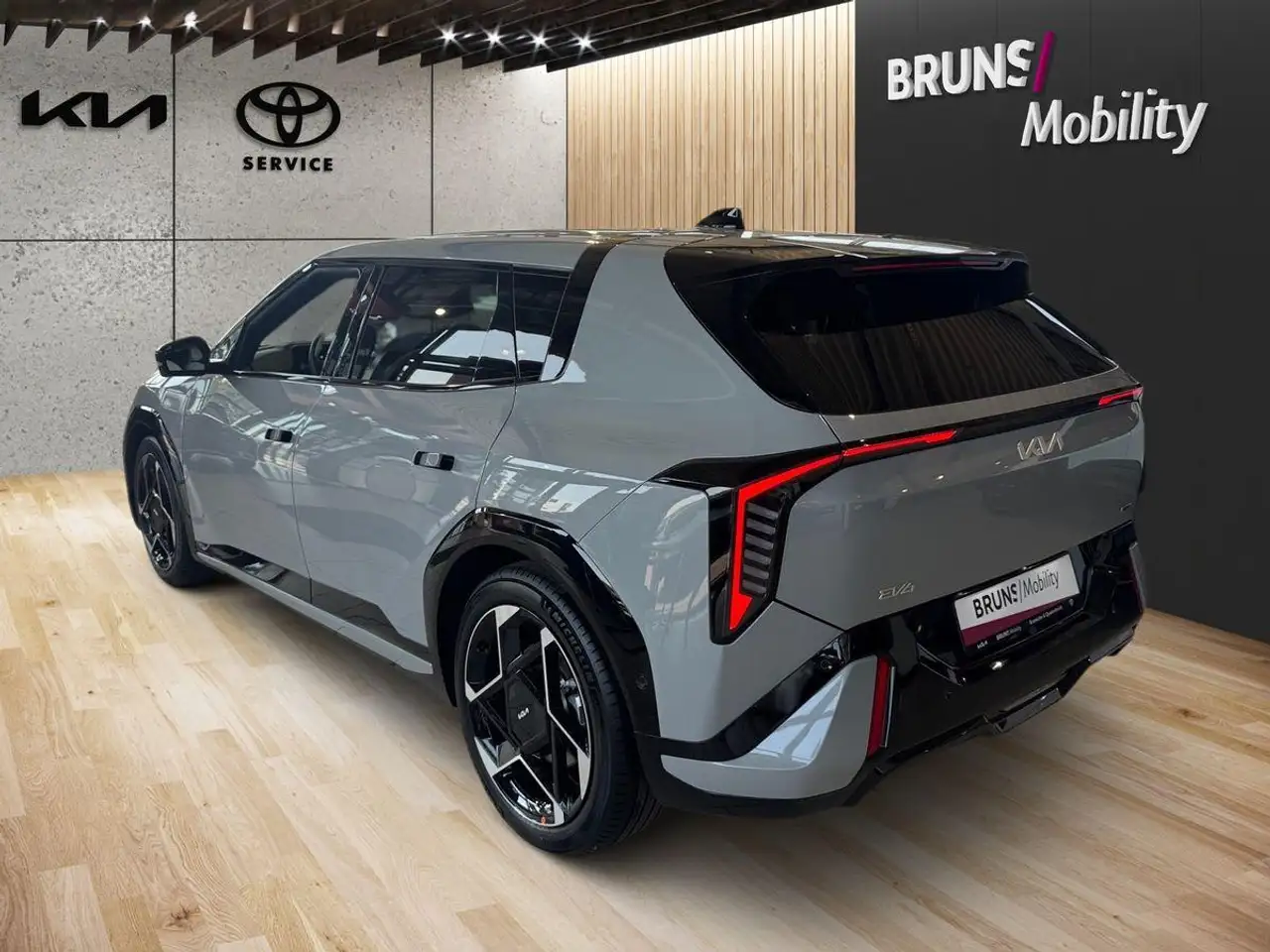Kia EV4 2026