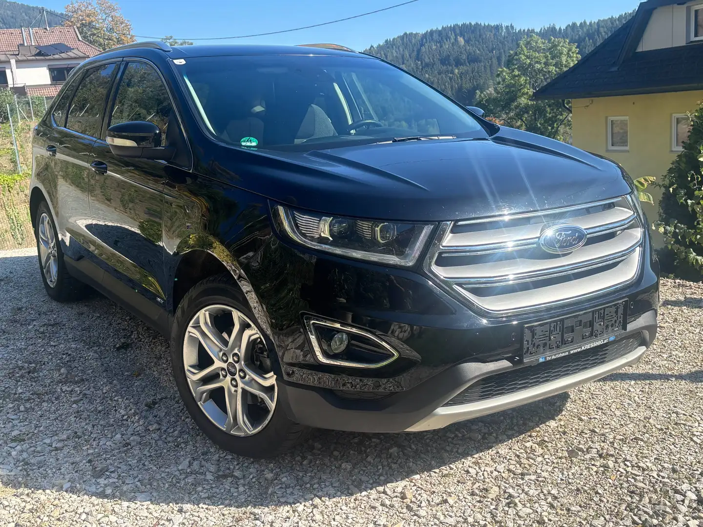 Ford Edge Edge 2,0 TDCi Titanium 4x4 Start/Stop Powershift Aut. Titanium Schwarz - 1
