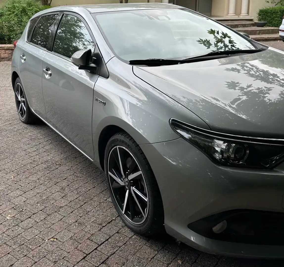 Toyota Auris HEV 1.8i HSD Style E-CVT (EU6.2) - 1