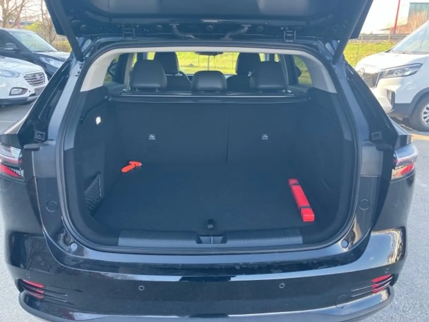 MG HS HEV Luxury Lenkradhzg. 25.5 Schwarz - 2