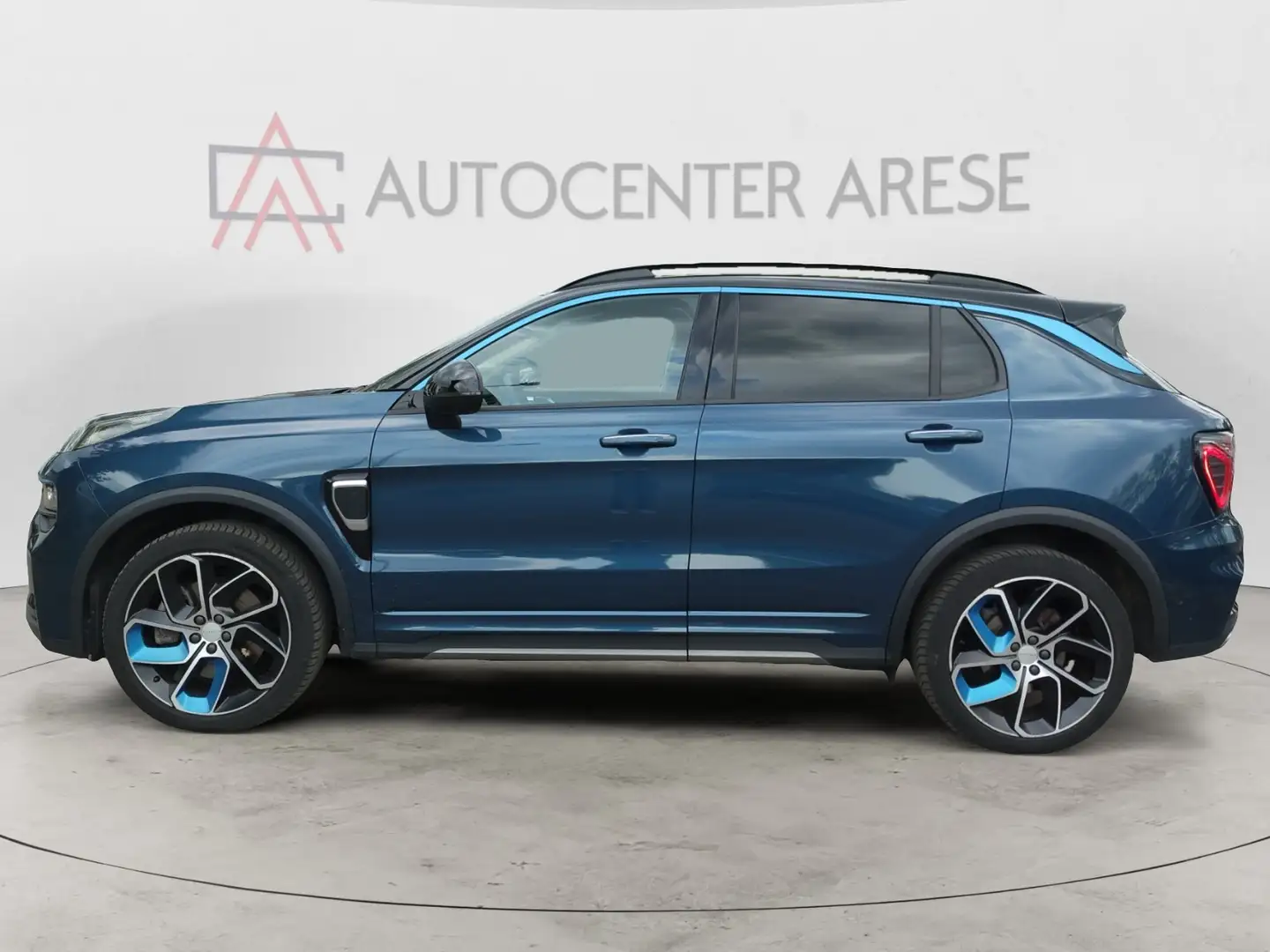Lynk & Co 01 1.5 td phev auto Blau - 2