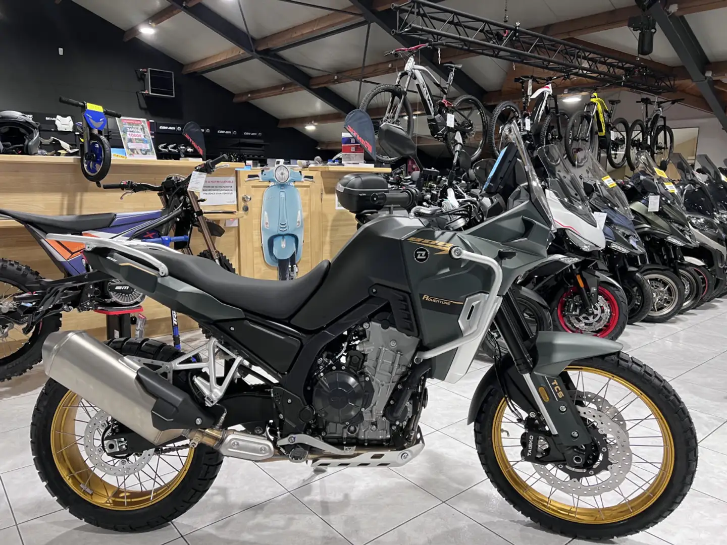 Kove 800X PRO Verde - 1