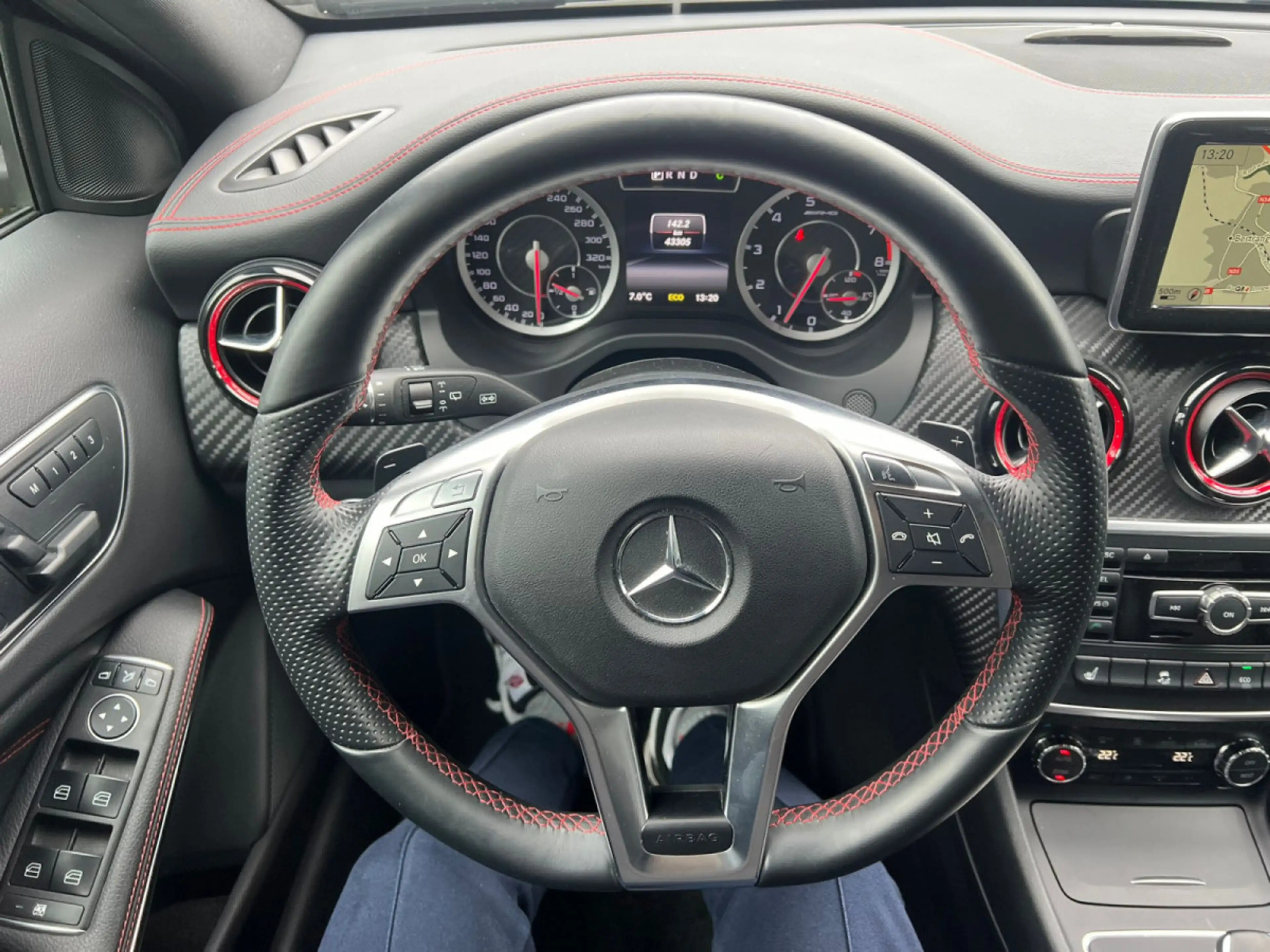 Mercedes-Benz A 45 AMG 4Matic AMG Speedshift 7G-DCT — photo 8