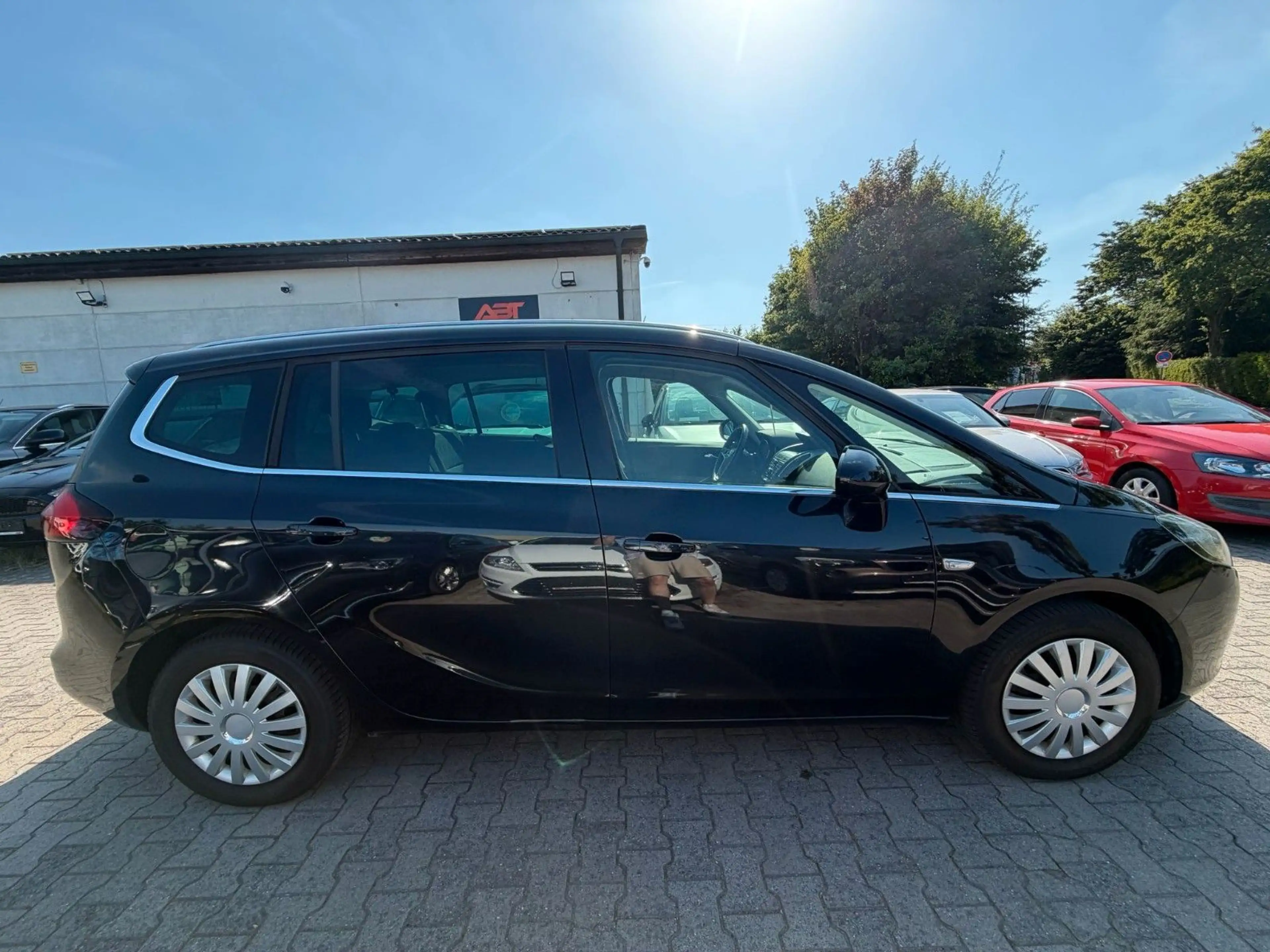 Opel Zafira Tourer Zafira C 1.6 CDTI, 7Sitzer, Navi, PDC, SZH,2Hand — photo 6