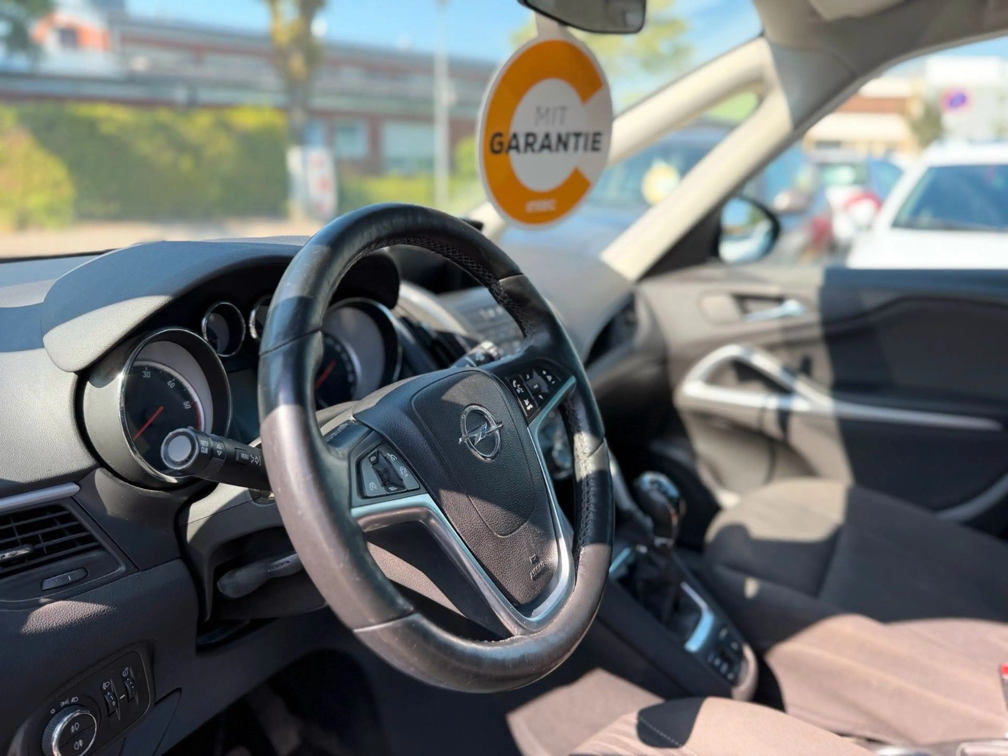 Opel Zafira Tourer Zafira C 1.6 CDTI, 7Sitzer, Navi, PDC, SZH,2Hand — photo 9