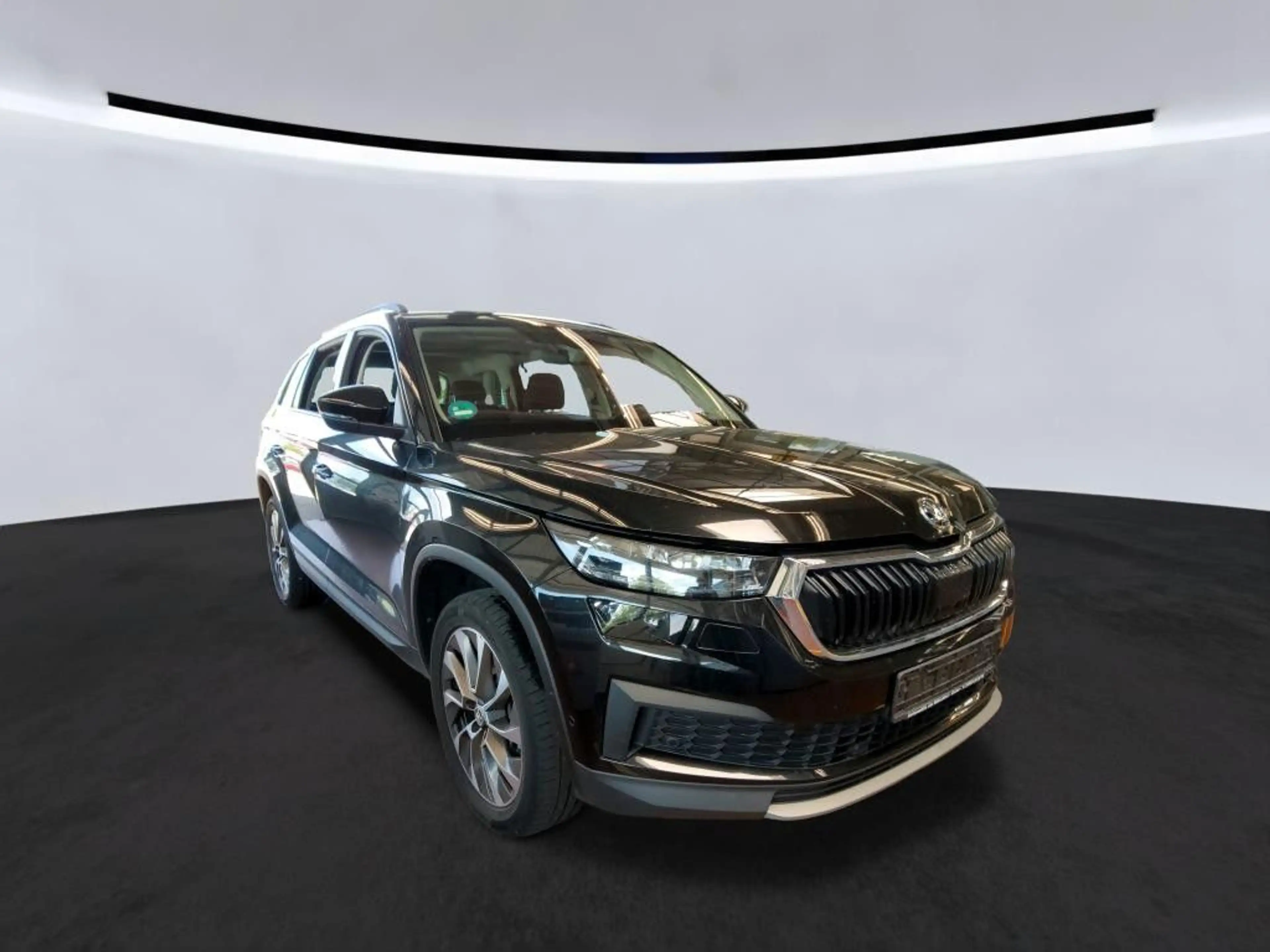 Skoda Kodiaq Tour 4x4 Matrix/STANDH/AHK/PANO/4xSHZ — photo 2