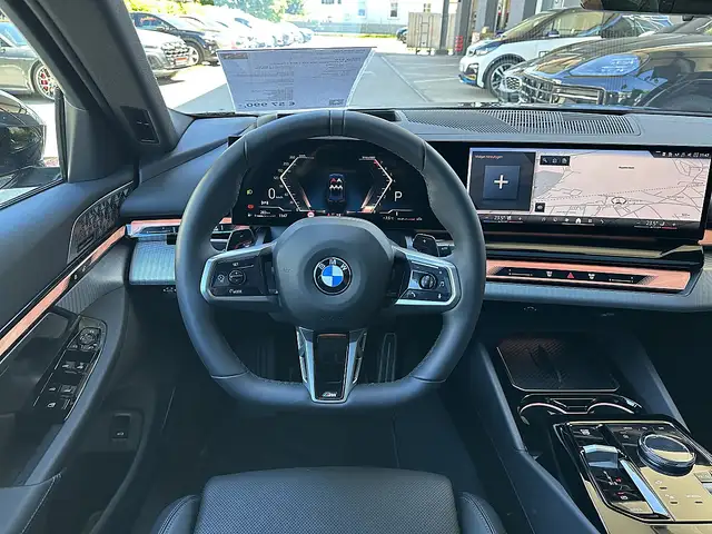 BMW 520 i Touring M-Sportpaket PRO Aut. / AHK / Pano / ... Ansicht 20
