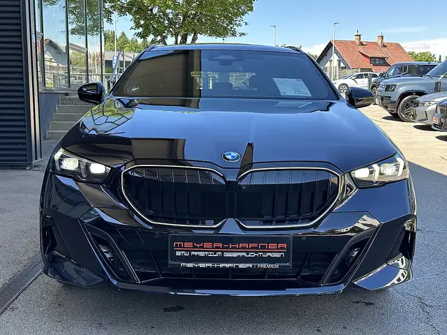 BMW 520 i Touring M-Sportpaket PRO Aut. / AHK / Pano / ... Ansicht 4