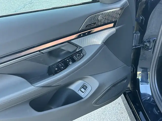 BMW 520 i Touring M-Sportpaket PRO Aut. / AHK / Pano / ... Ansicht 30
