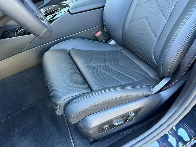 BMW 520 i Touring M-Sportpaket PRO Aut. / AHK / Pano / ... Ansicht 33