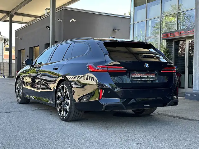 BMW 520 i Touring M-Sportpaket PRO Aut. / AHK / Pano / ... Ansicht 8