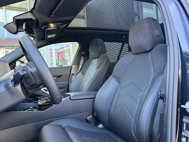 BMW 520 i Touring M-Sportpaket PRO Aut. / AHK / Pano / ... Ansicht 32