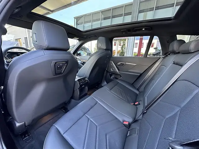 BMW 520 i Touring M-Sportpaket PRO Aut. / AHK / Pano / ... Ansicht 16