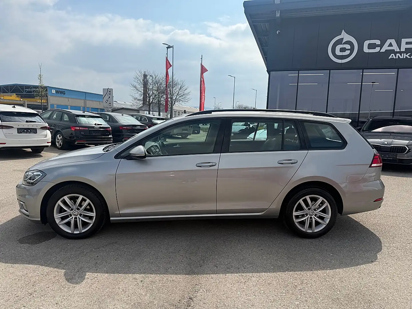 Volkswagen Golf Variant Comfortline 1,6 TDI SCR Grau - 2