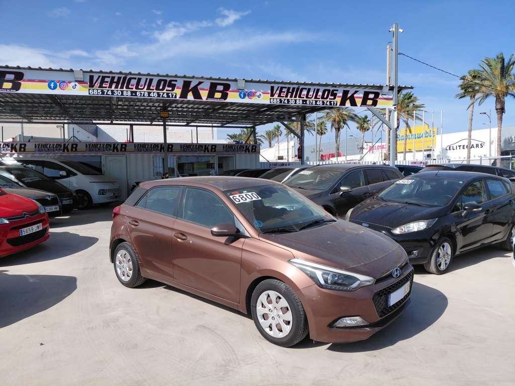 Hyundai i20 1.2 BD Essence - foto 1
