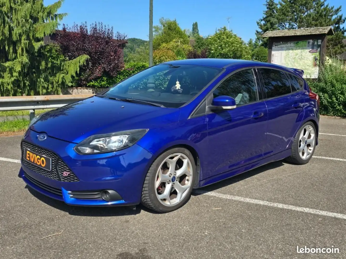 Ford Focus ST 2.0 SCTI 250ch ECOBOOST-IMMAT FRANCE Bleu - 2