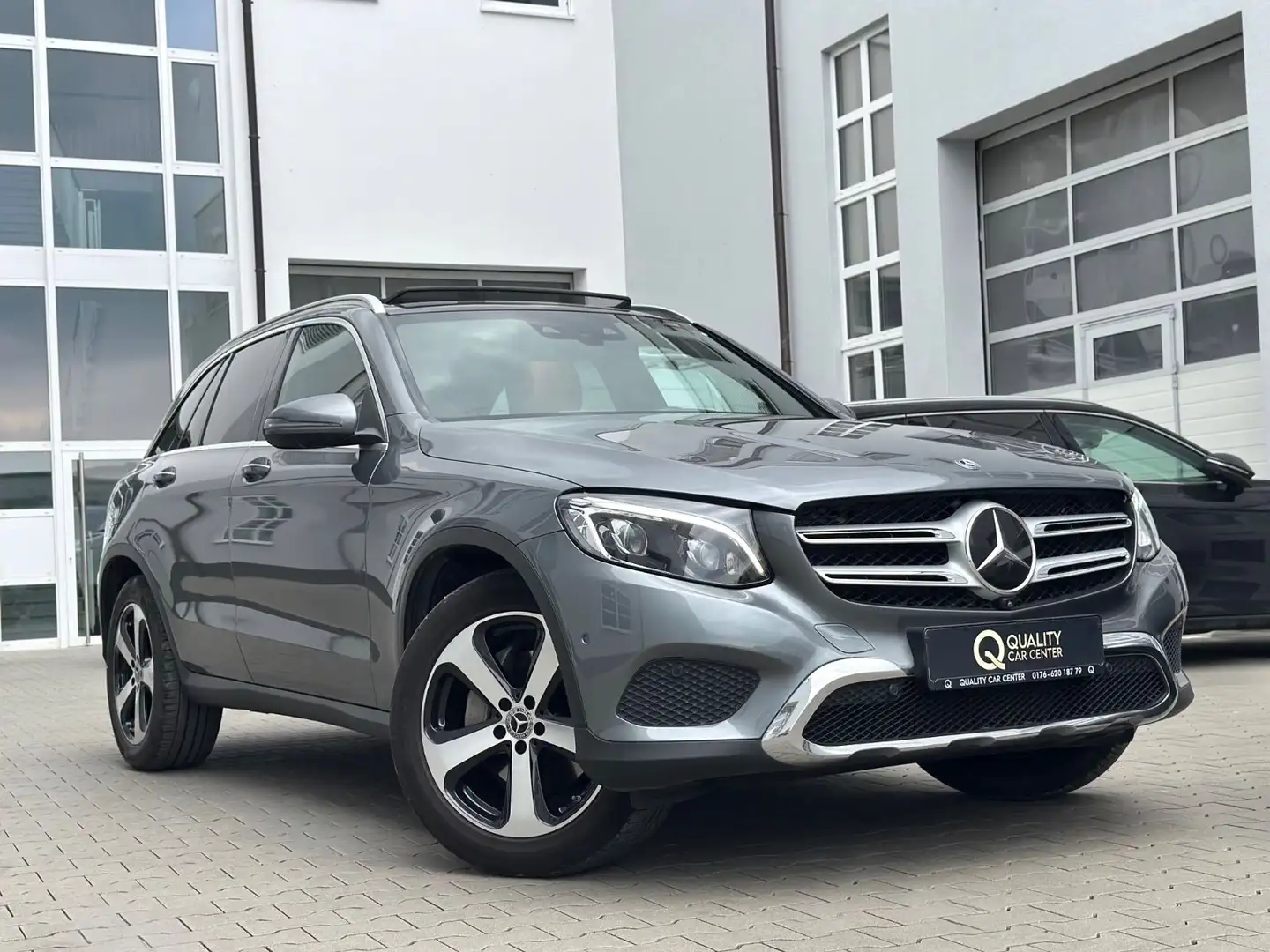 Mercedes-Benz GLC 350 d 9G 4Matic LUXURY *VOLL*PANO*AHK*MEMO* Grau - 1