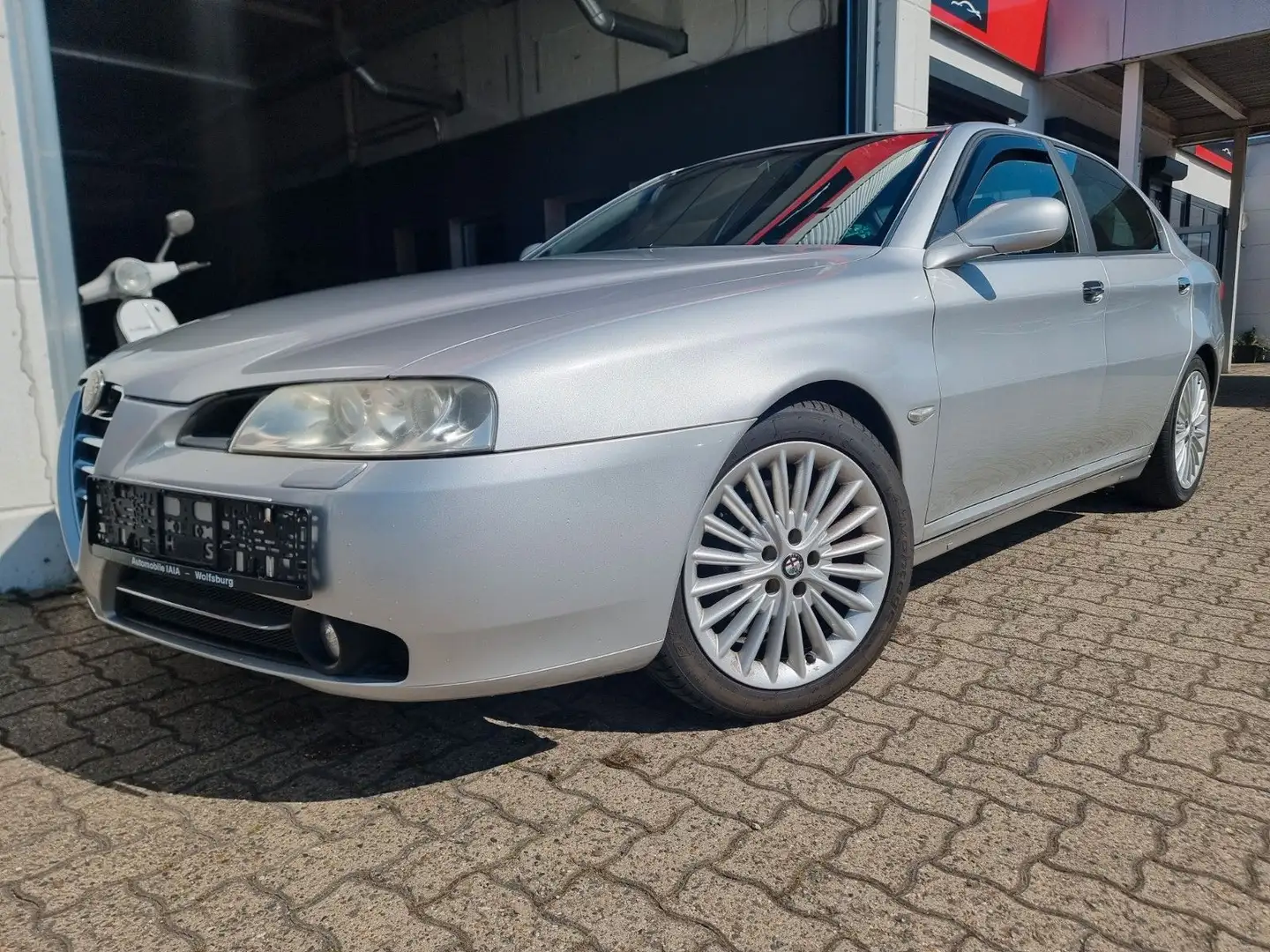 Alfa Romeo 166 2.4 JTD 20V Distinctive  Schaltger Zilver - 2