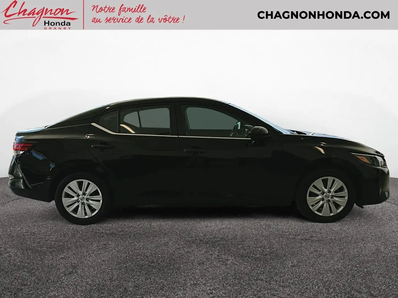 Nissan Sentra снимка Nissan Sentra
