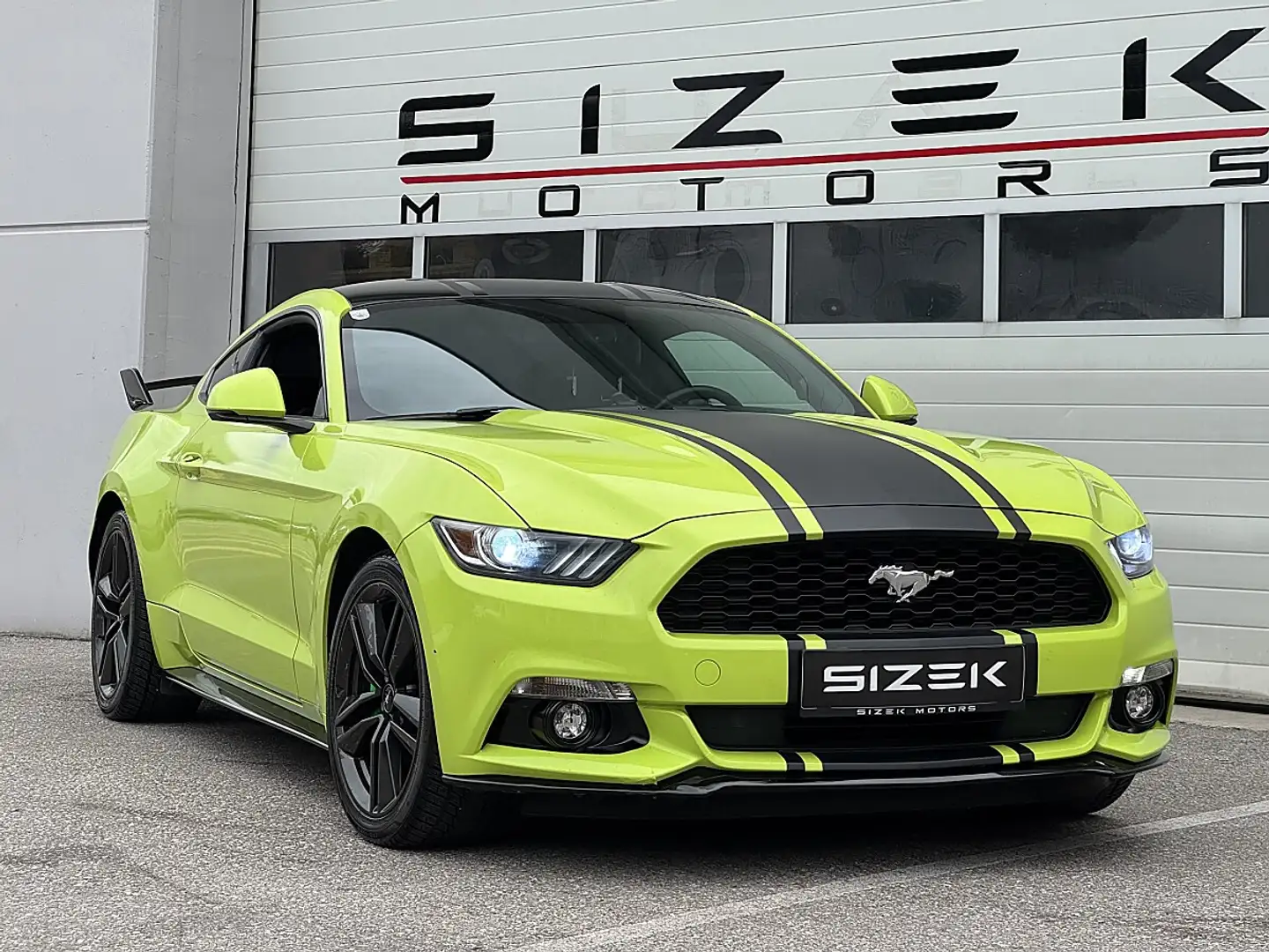 Ford Mustang 2,3 EcoBoost Aut.| LEDER | RÜCKFAHRKAMERA Grau - 2