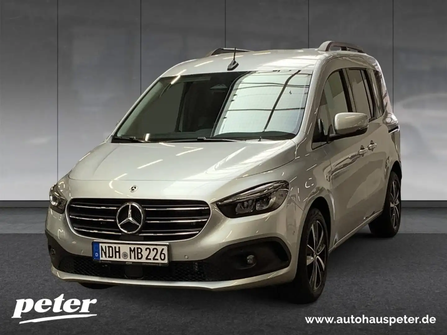 Mercedes-Benz T-Class T 180 d +MBUX+W-Paket+Navi+PDC+KAM+Keyl+AUT+FLA Silber - 1